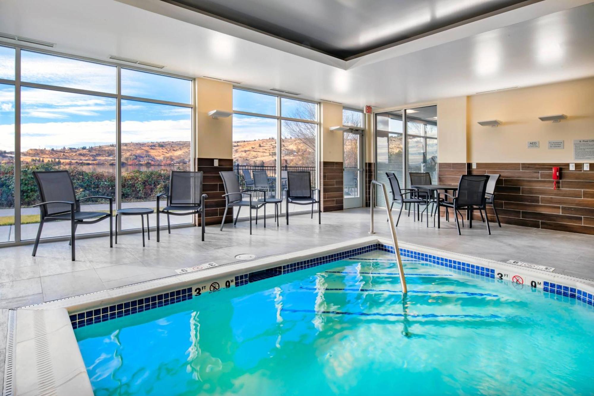 Hotel Fairfield & By Marriott 3*